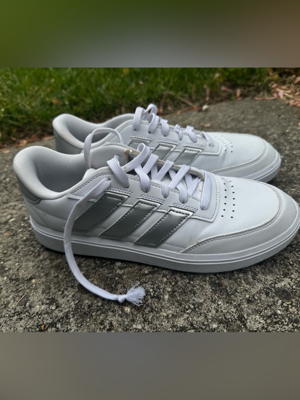 Size 8 ADIDAS Sneakers with Silver Stripes
